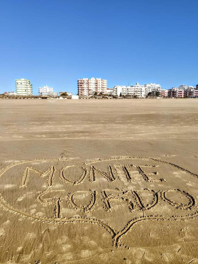 Monte Gordo T2 Frente Mar Apartment Luaran gambar