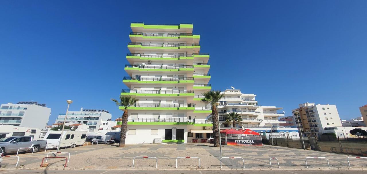Monte Gordo T2 Frente Mar Apartment Luaran gambar