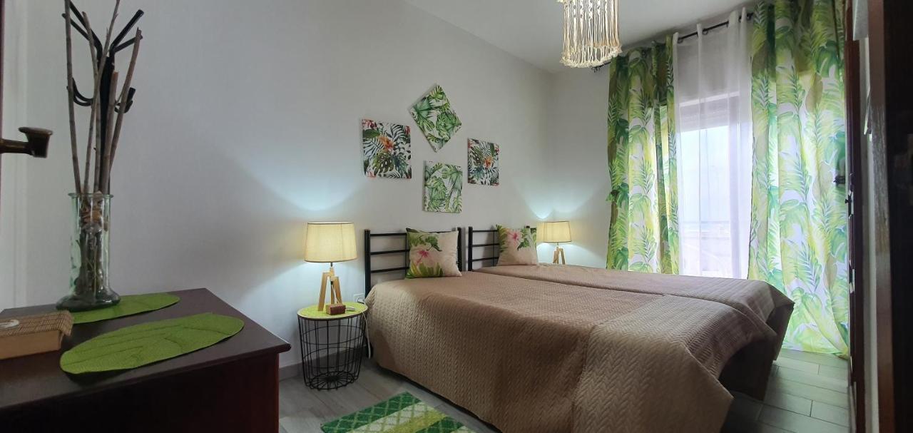 Monte Gordo T2 Frente Mar Apartment Luaran gambar