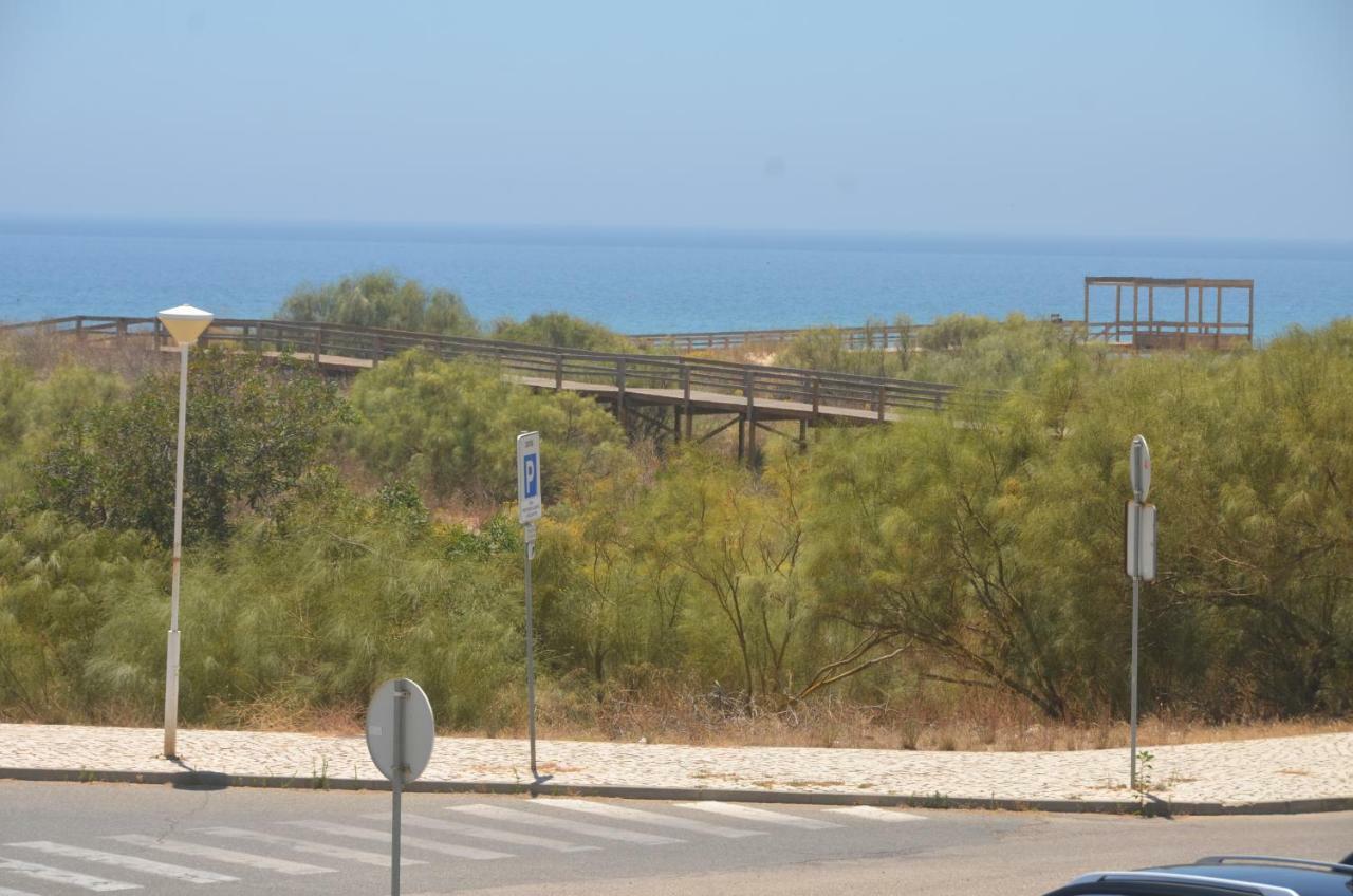 Monte Gordo T2 Frente Mar Apartment Luaran gambar
